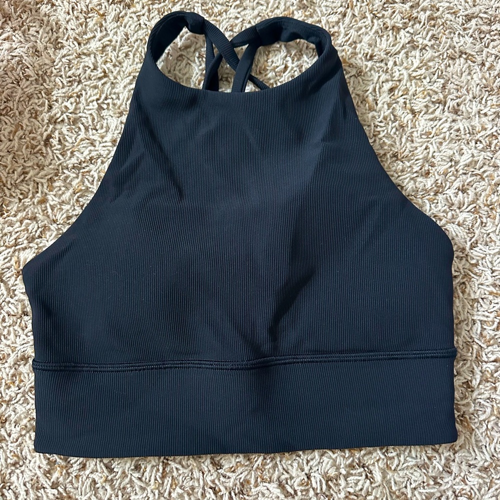 lululemon black sports bra !! not sold online anymore !!